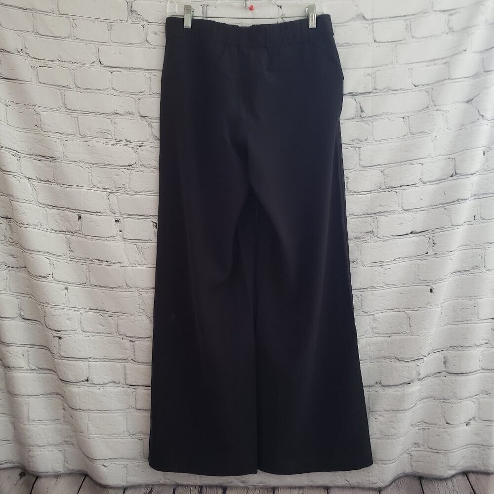 Lululemon On The Fly Wide Leg Pant - Picture 7 of 10